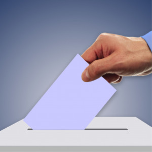 voľby ruka urna ecav hlasovanie